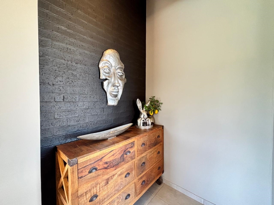 3 Bedroom Property for Sale in Van Der Hoff Park North West